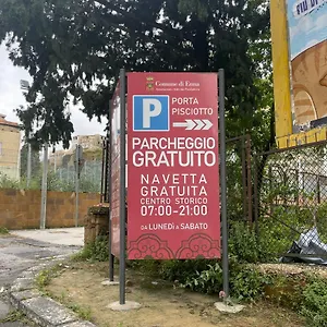 Apartment La Casa Sulla Piazza Enna
