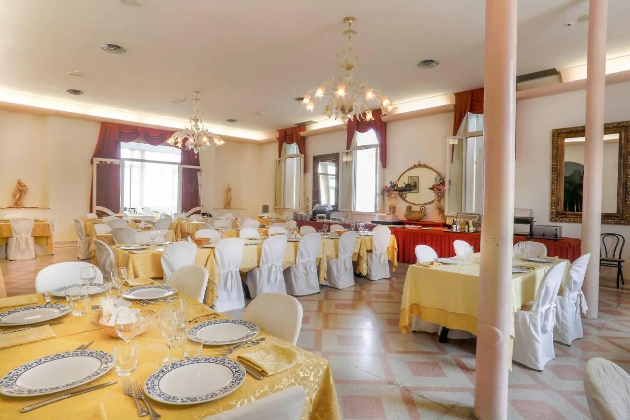 Hotel Lido Rimini 3*,